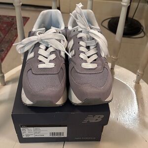 New Balance Gray and White Athletic Shoes Size 7.5
